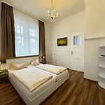 Hotel Zu Den Linden