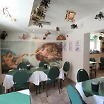 Hotel Zu Den Linden Drezno