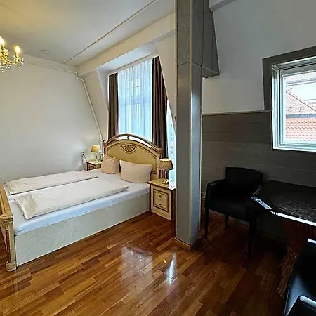Hotel Zu Den Linden