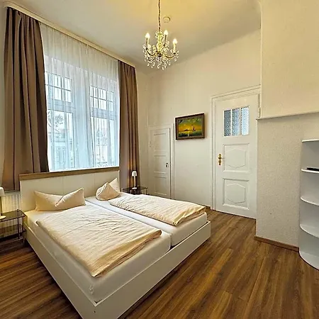 Hotel Zu Den Linden Drážďany