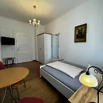 Hotel Zu Den Linden 2*