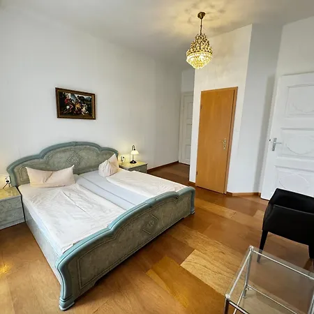 Zu Den Linden Dresden