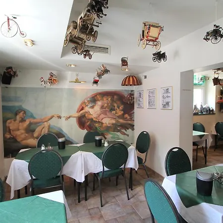 Hotel Zu Den Linden Dresden